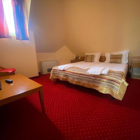 Hotel Alegro Veliko Turnovo Bagian luar foto