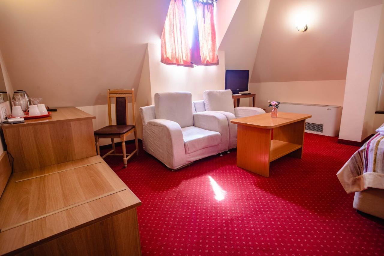 Hotel Alegro Veliko Turnovo Bagian luar foto