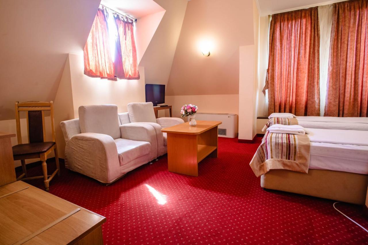 Hotel Alegro Veliko Turnovo Bagian luar foto