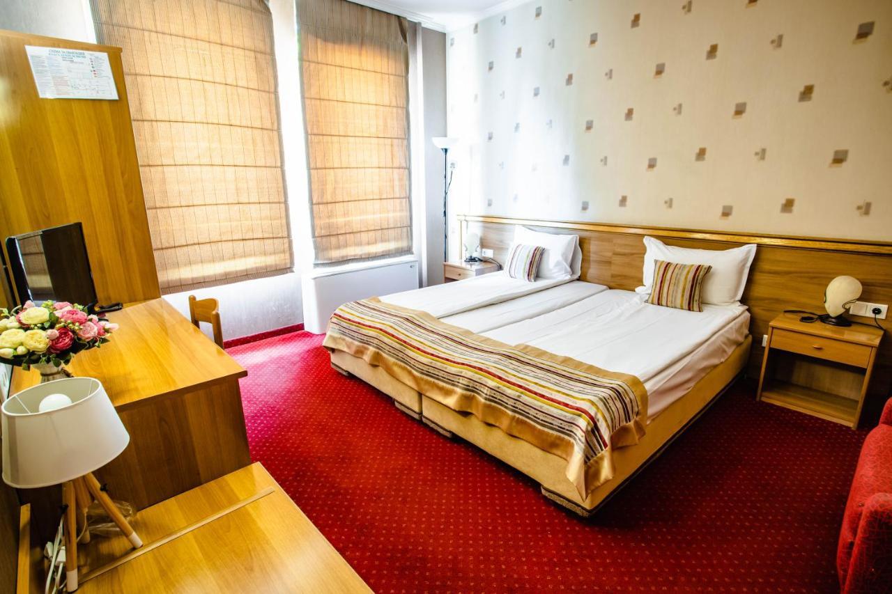 Hotel Alegro Veliko Turnovo Bagian luar foto