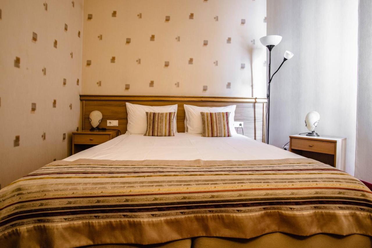 Hotel Alegro Veliko Turnovo Bagian luar foto