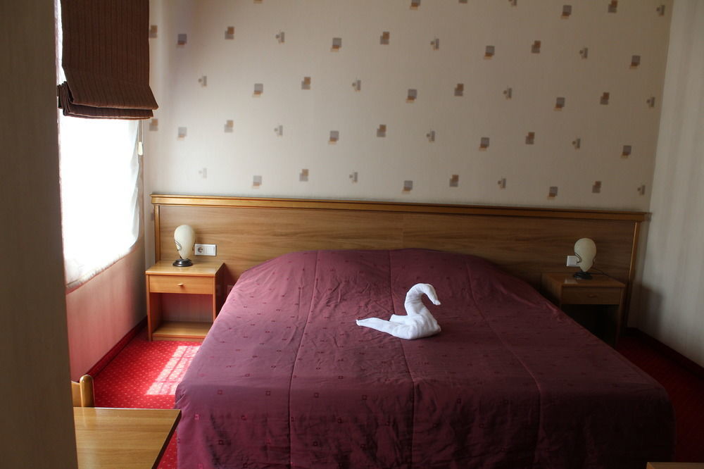 Hotel Alegro Veliko Turnovo Bagian luar foto