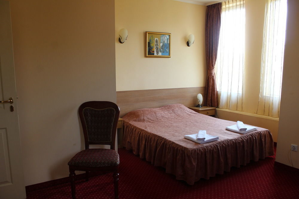 Hotel Alegro Veliko Turnovo Bagian luar foto