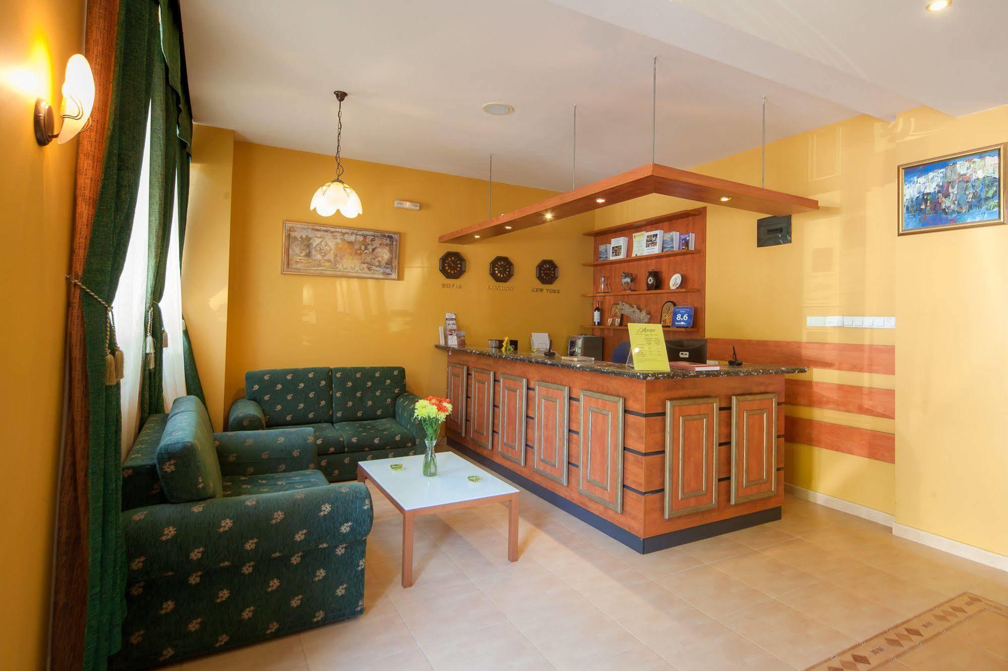 Hotel Alegro Veliko Turnovo Bagian luar foto