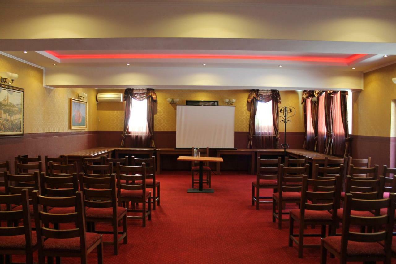 Hotel Alegro Veliko Turnovo Bagian luar foto